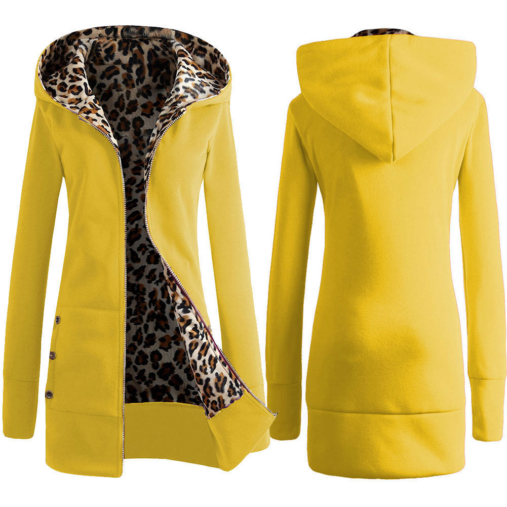 Damska bluza z kapturem z leopardowym wnętrzem Eloura-Moda