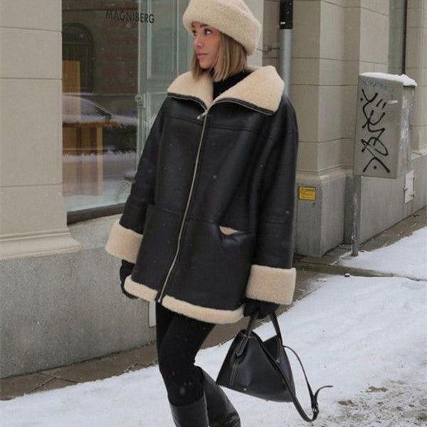 Winter oversized pilot coat with sheepskin
