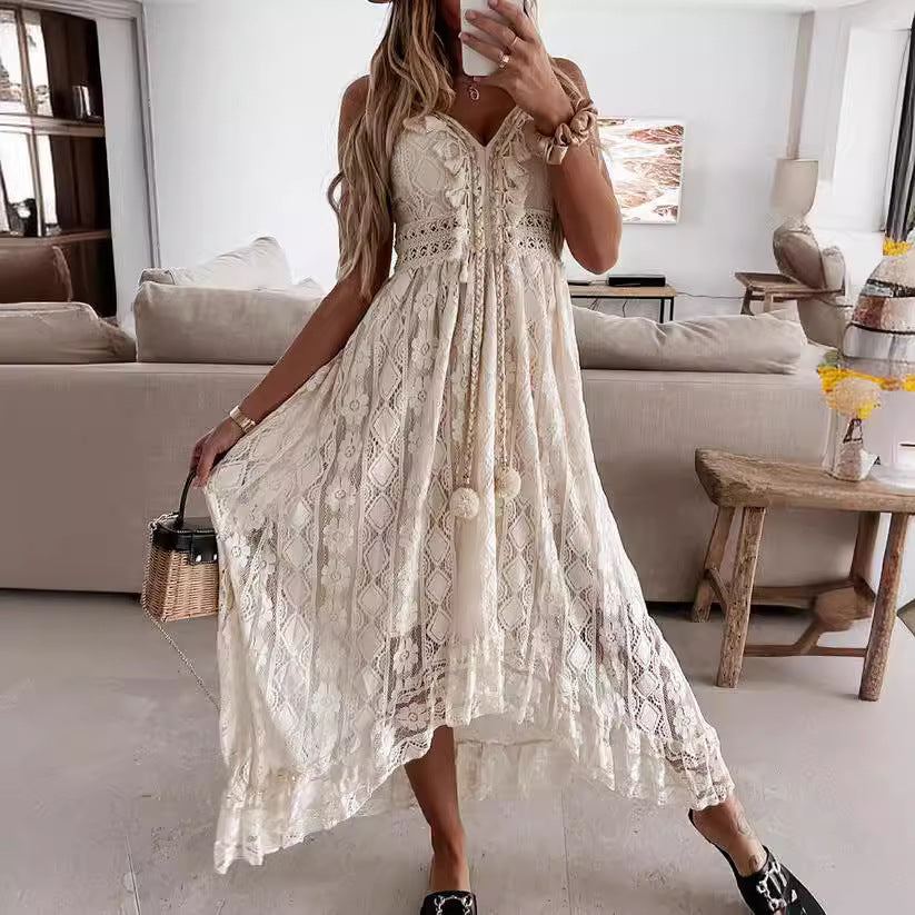 Sukienka maxi damska z filigranowym wzorem koronkowym i zabawnymi detalami Eloura-Moda