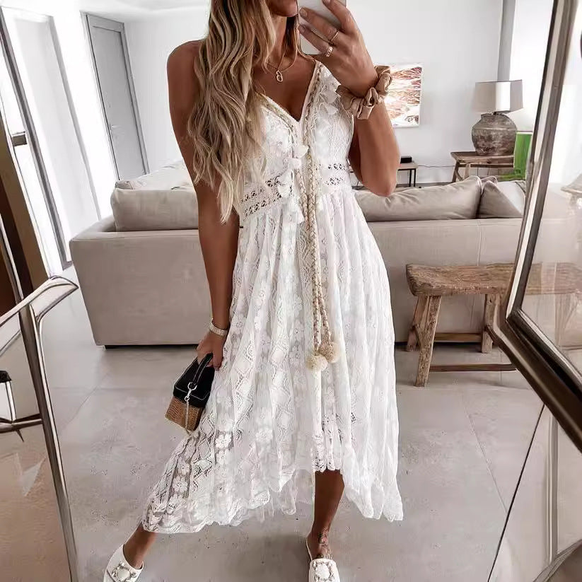 Sukienka maxi damska z filigranowym wzorem koronkowym i zabawnymi detalami Eloura-Moda