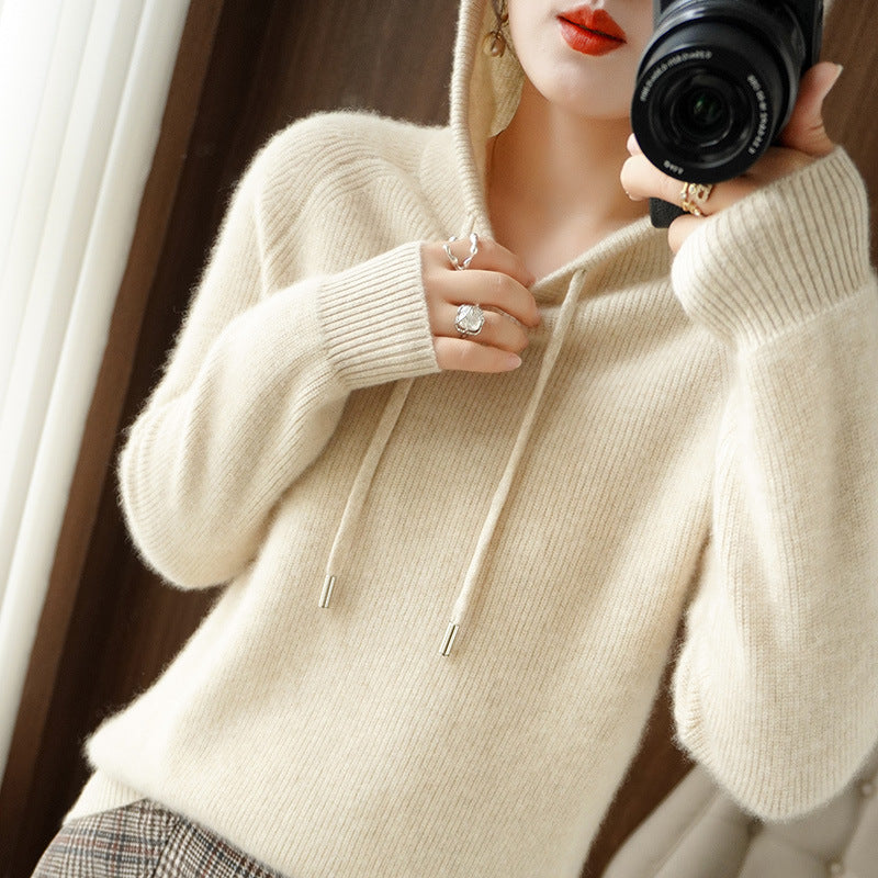 Maya – Cashmere Hooded Sweater for Winter