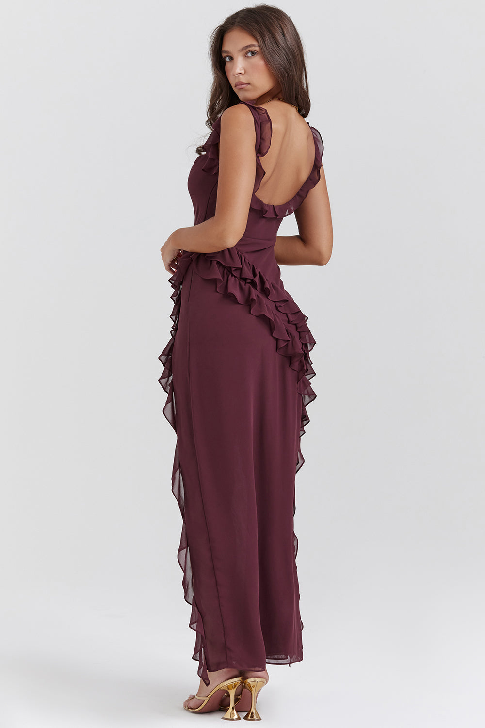 Ariela – Maxi dress with ruffles, square neckline, and slit for women