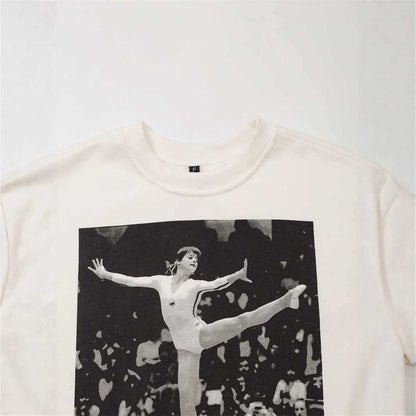 Damska bluza z nostalgicz printem sportowym Eloura-Moda