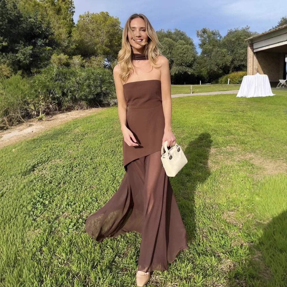 Modern evening dress with a slit – wedding dresses 2025