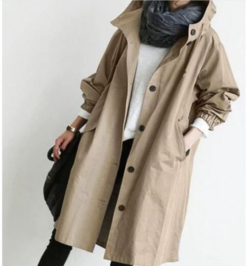 Women's coat with hood and button closure