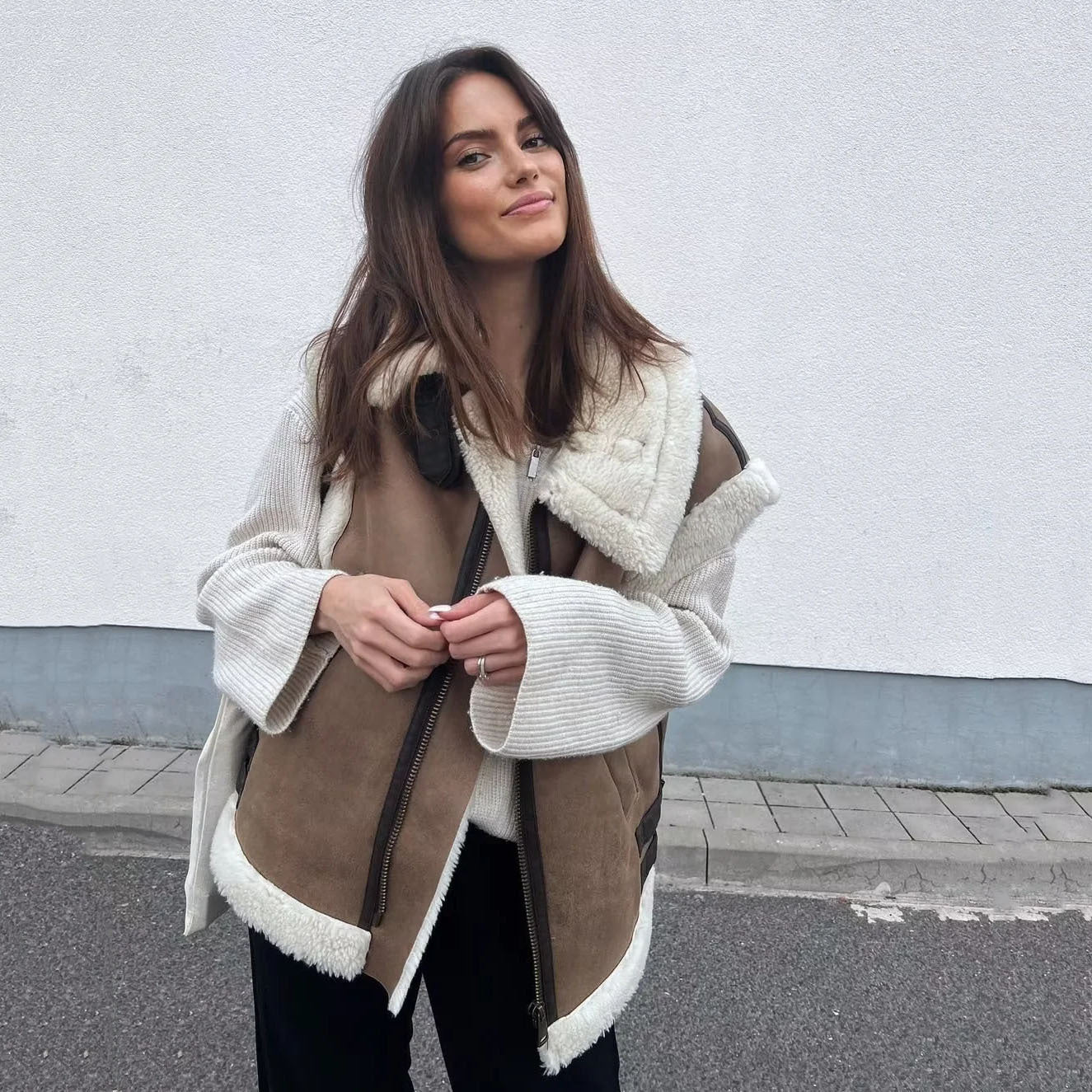 Oversized winter vest with shearling lining